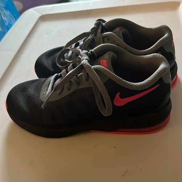 Nike Sneakers - Picture 3 of 4